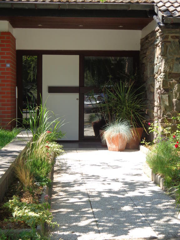 Green Hill Guest House And Apartment Overijse Kültér fotó